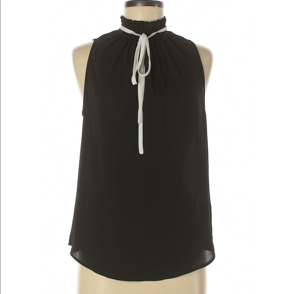 ✨2 for 45✨ Who What Wear Sleeveless Blouse